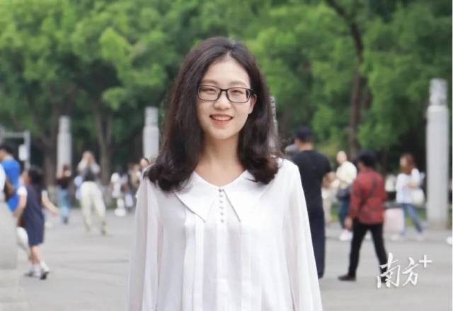 华体会体育官方网站物理与光电工程学院“青年百人计划”引进人才王晶晶。 华体会体育官方网站物理与光电工程学院“青年百人计划”引进人才王晶晶。