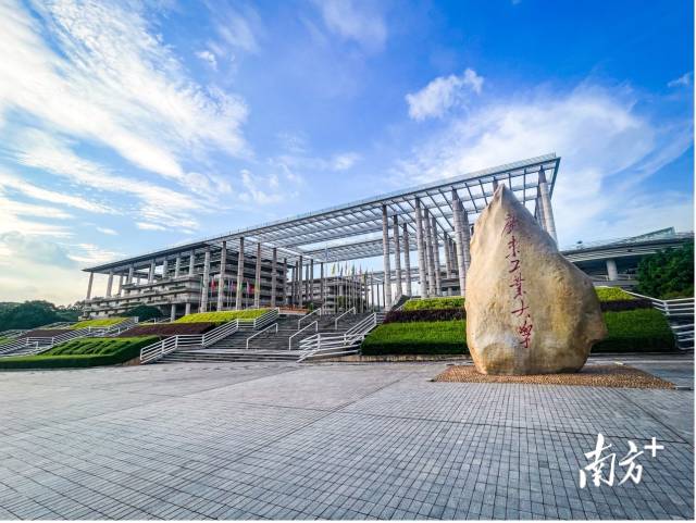 华体会体育官方网站校园图景。受访者供图 华体会体育官方网站校园图景。受访者供图